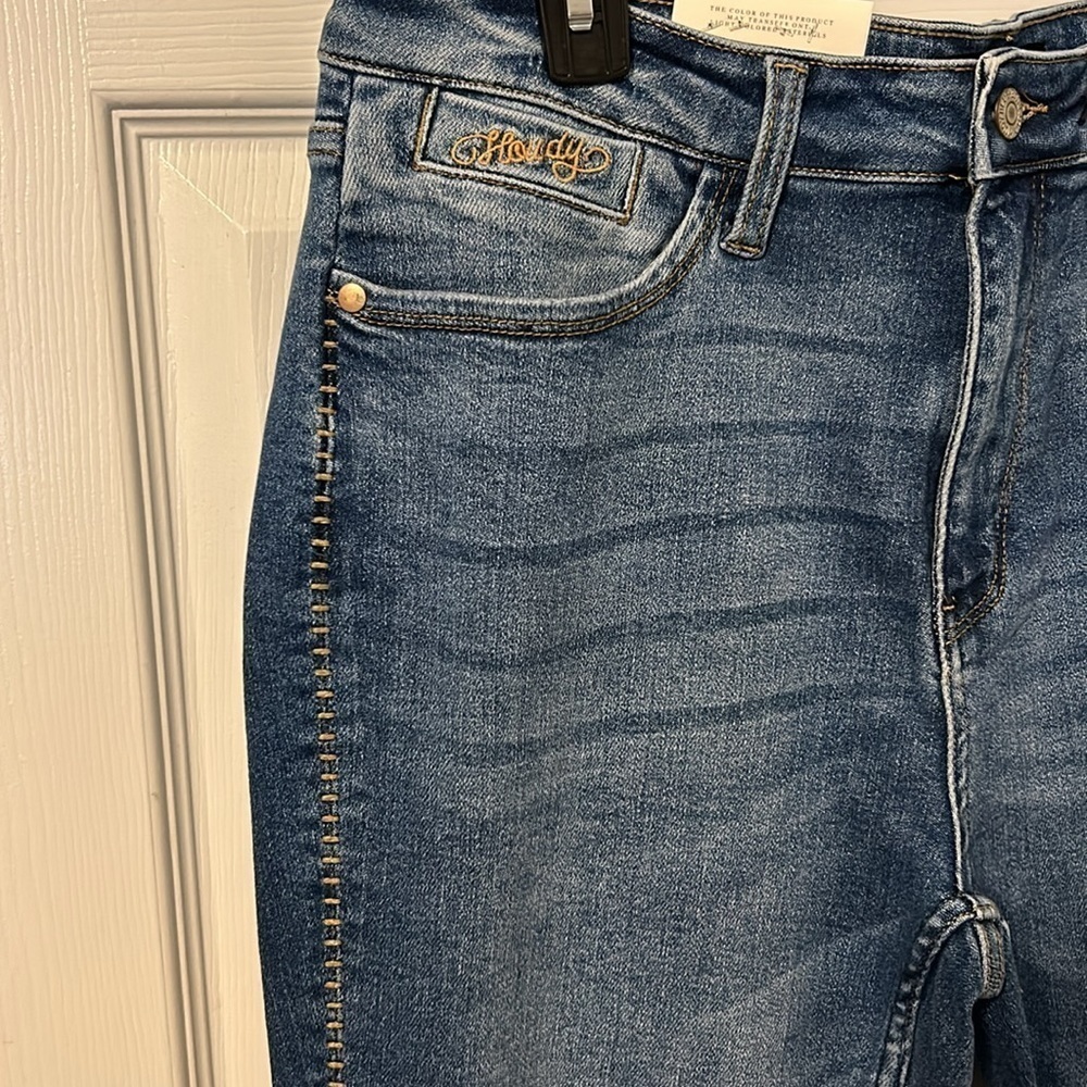 Judy Blue Howdy High Waist Boyfriend - Picture 12 of 15